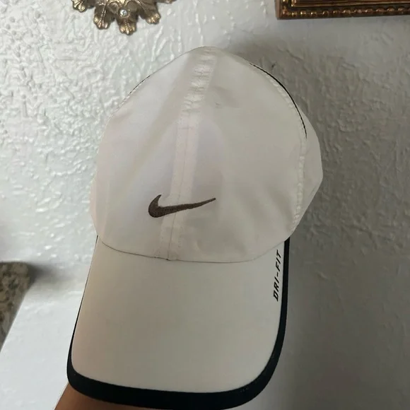 Nike Featherlight Adjustable Hat White - Picture 5 of 7